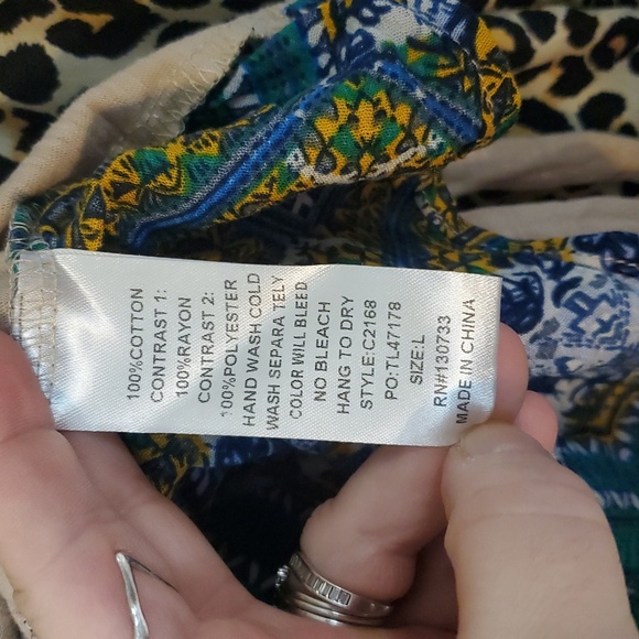 Umgee BoHo Mixed Media Bellsleeve Blouse Top Size Large Leopard Print Tie Front - Picture 4 of 9